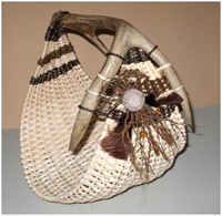 Hen Style Antler Basket